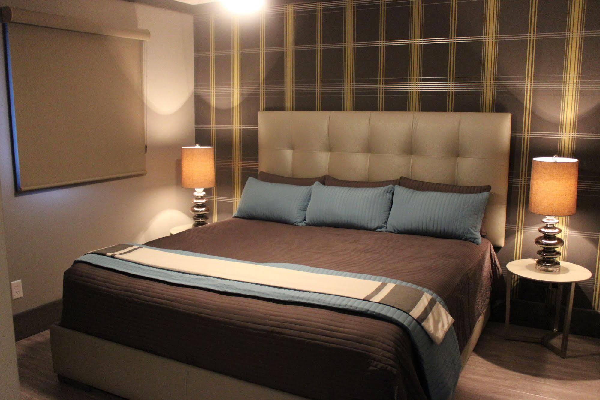 Vintage Block Inn & Suites Okoboji Eksteriør billede